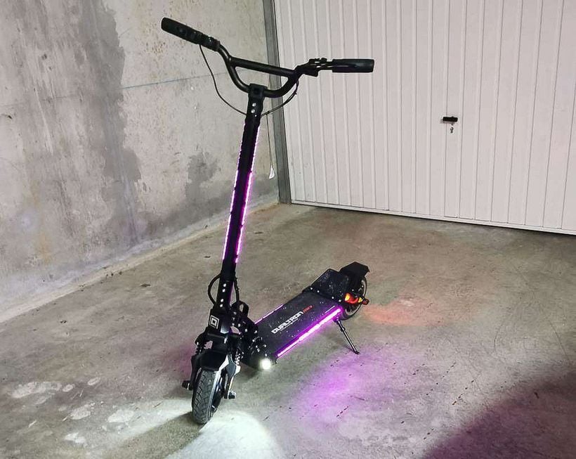 Dualtron Mini Frame With Lights On