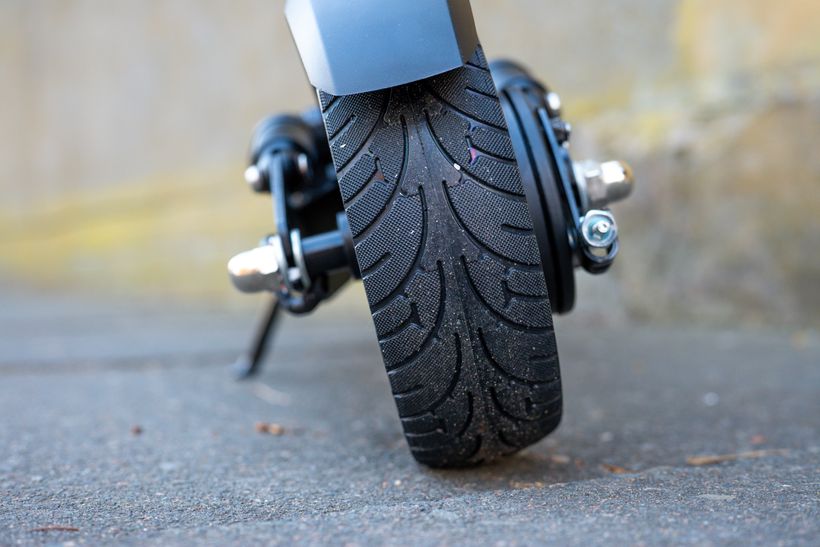Horizon Rear Solid Rubber Tire